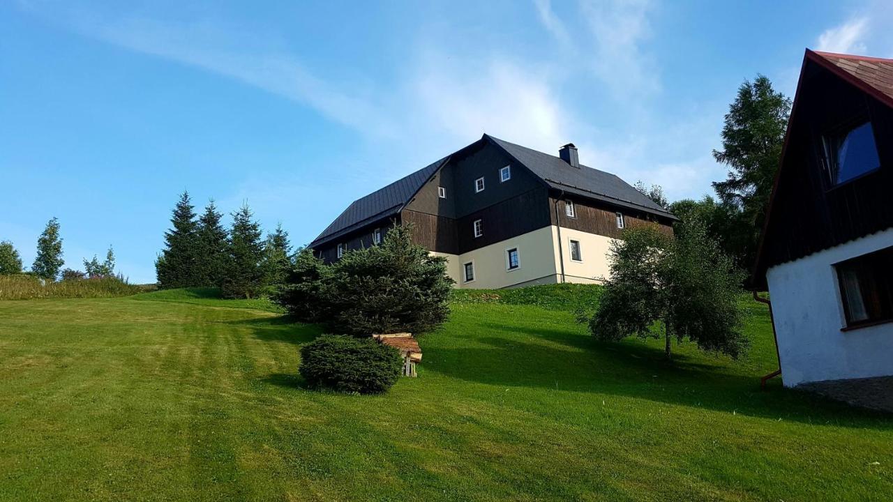 Chaloupka Slamenka Villa Loučná pod Klínovcem Екстериор снимка
