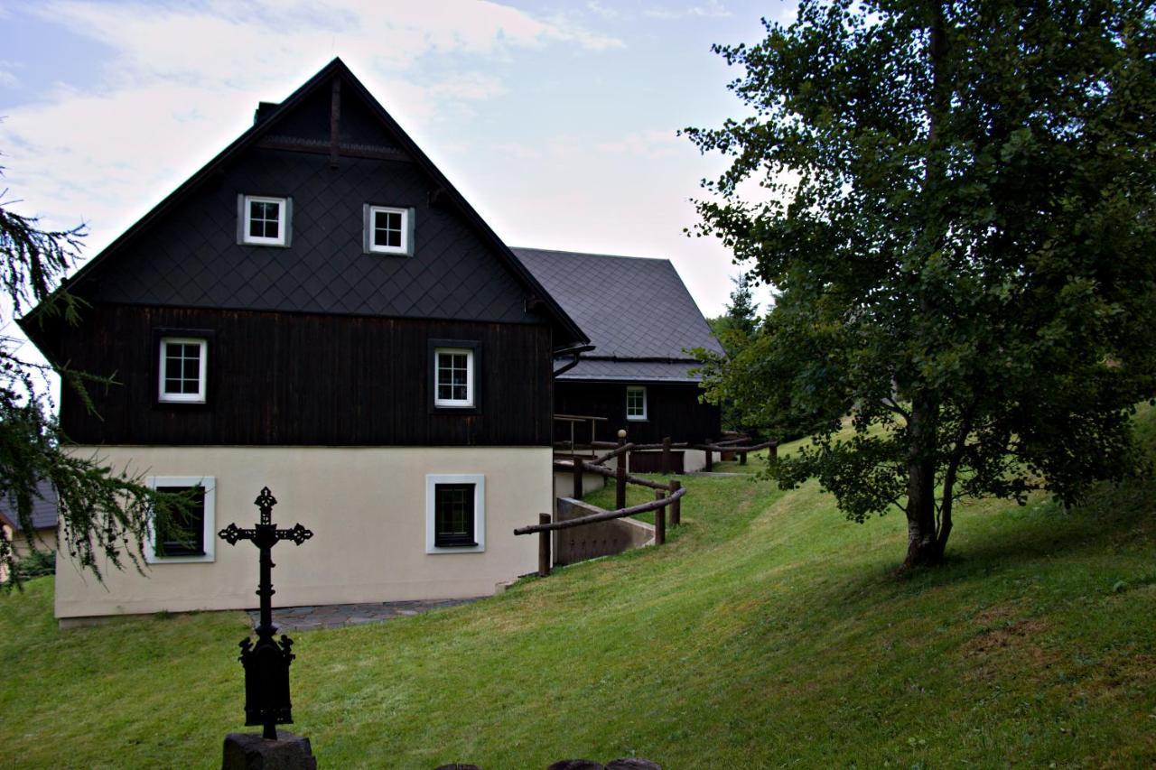 Chaloupka Slamenka Villa Loučná pod Klínovcem Екстериор снимка