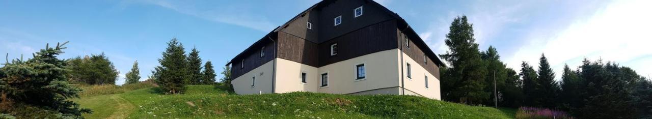 Chaloupka Slamenka Villa Loučná pod Klínovcem Екстериор снимка