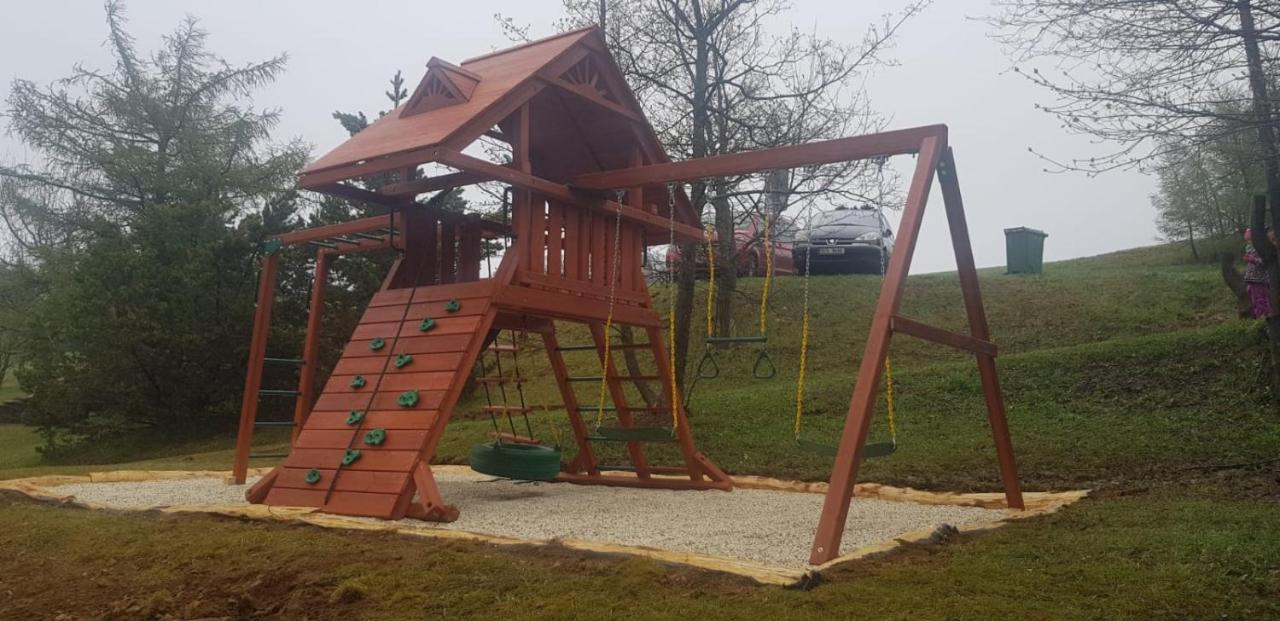 Chaloupka Slamenka Villa Loučná pod Klínovcem Екстериор снимка