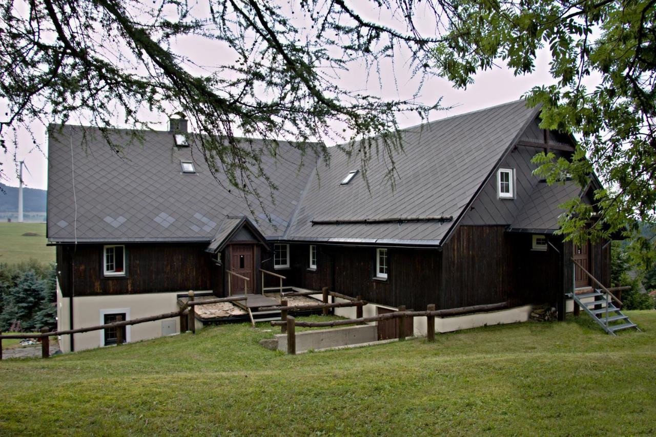 Chaloupka Slamenka Villa Loučná pod Klínovcem Екстериор снимка